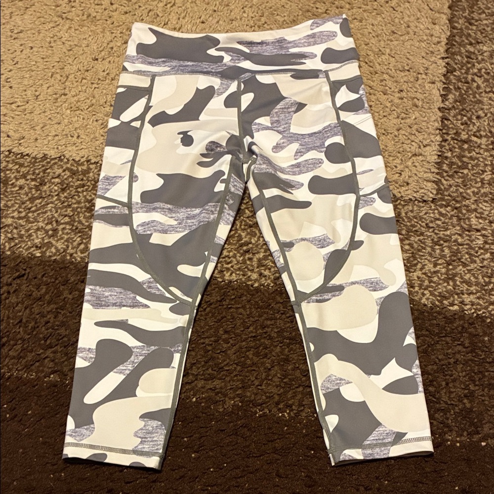 Zyia Gray Camouflage Workout Capris